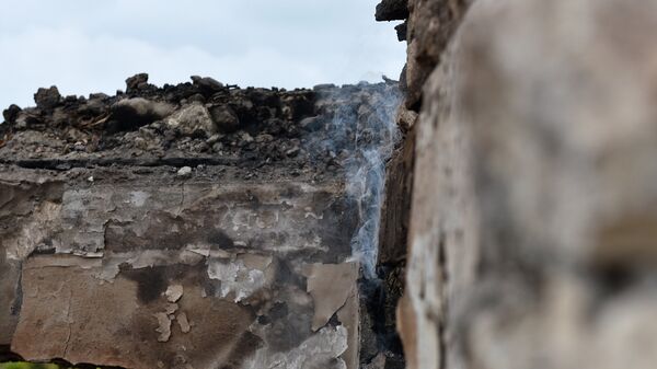Разрушенный в результате артобстрела дом в Агдамском районе Азербайджана, архивное фото - Sputnik Азербайджан