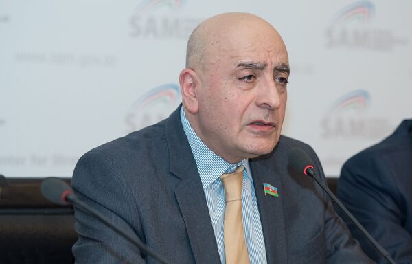 Депутат Милли Меджлиса АР Расим Мусабеков Депутат Милли Меджлиса АР Расим Мусабеков - Sputnik Азербайджан