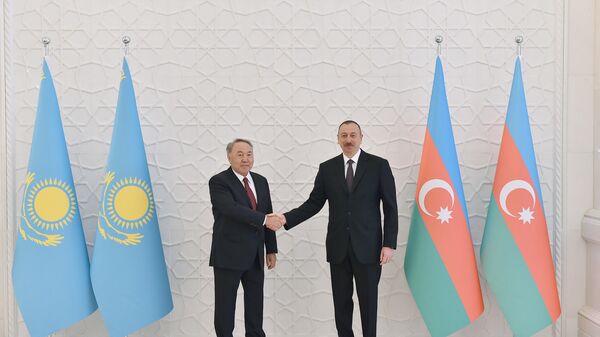 Встреча президентов Азербайджана и Казахстана Ильхама Алиева и Нурсултана Назарбаева в Баку, 3 апреля 2017 года - Sputnik Азербайджан