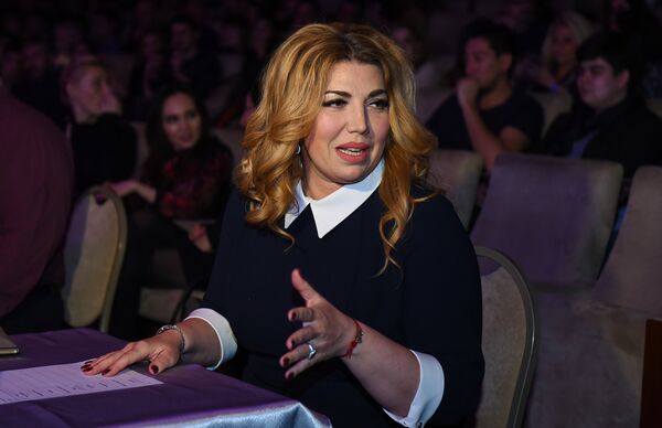 Капитан команды КВН Четыре татарина Екатерина Скулкина Капитан команды КВН Четыре татарина Екатерина Скулкина - Sputnik Азербайджан