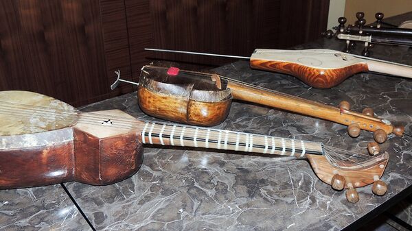 Азербайджанские национальные музыкальные инструменты, архивное фото - Sputnik Азербайджан