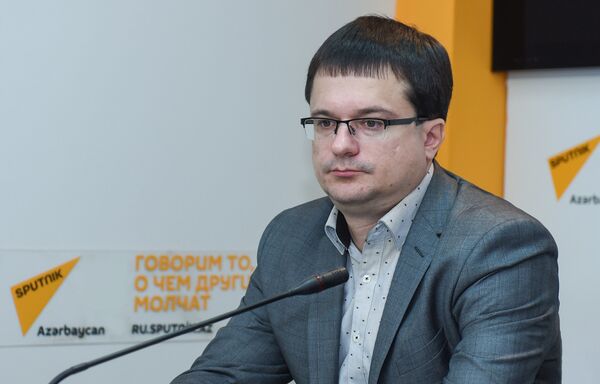 Руководитель Центра Каспий-Евразия Андрей Сызранов Руководитель Центра Каспий-Евразия Андрей Сызранов - Sputnik Азербайджан