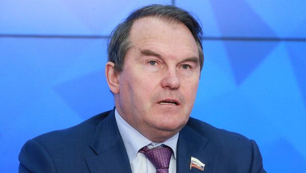 Член Комитета Совета Федерации России по международным делам Игорь Морозов - Sputnik Азербайджан