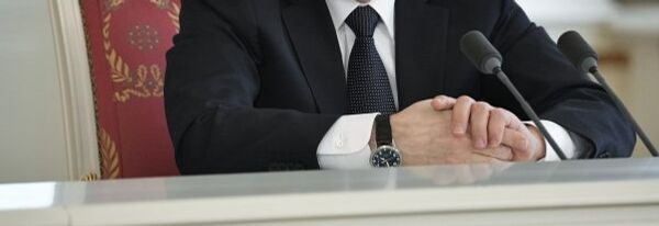5 апреля 2017. Президент РФ Владимир Путин на встрече с главами делегаций XIV заседания Совещания руководителей органов безопасности и разведывательных служб государств – участников Содружества Независимых Государств - Sputnik Азербайджан