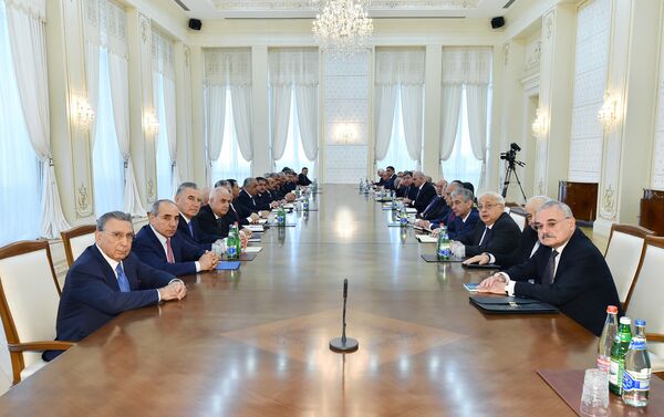 Под председательством президента Азербайджана Ильхама Алиева , прошло заседание Кабинета министров - Sputnik Азербайджан