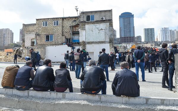 Ситуация возле мечети Гаджи Джавада в Баку - Sputnik Азербайджан
