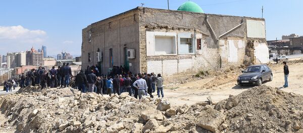 Ситуация возле мечети Гаджи Джавада в Баку Ситуация возле мечети Гаджи Джавада в Баку - Sputnik Азербайджан
