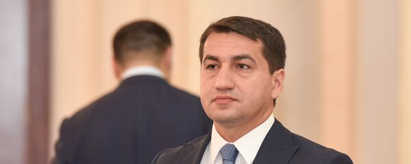 Хикмет Гаджиев, глава пресс-службы МИД Азербайджана Хикмет Гаджиев, глава пресс-службы МИД Азербайджана - Sputnik Азербайджан