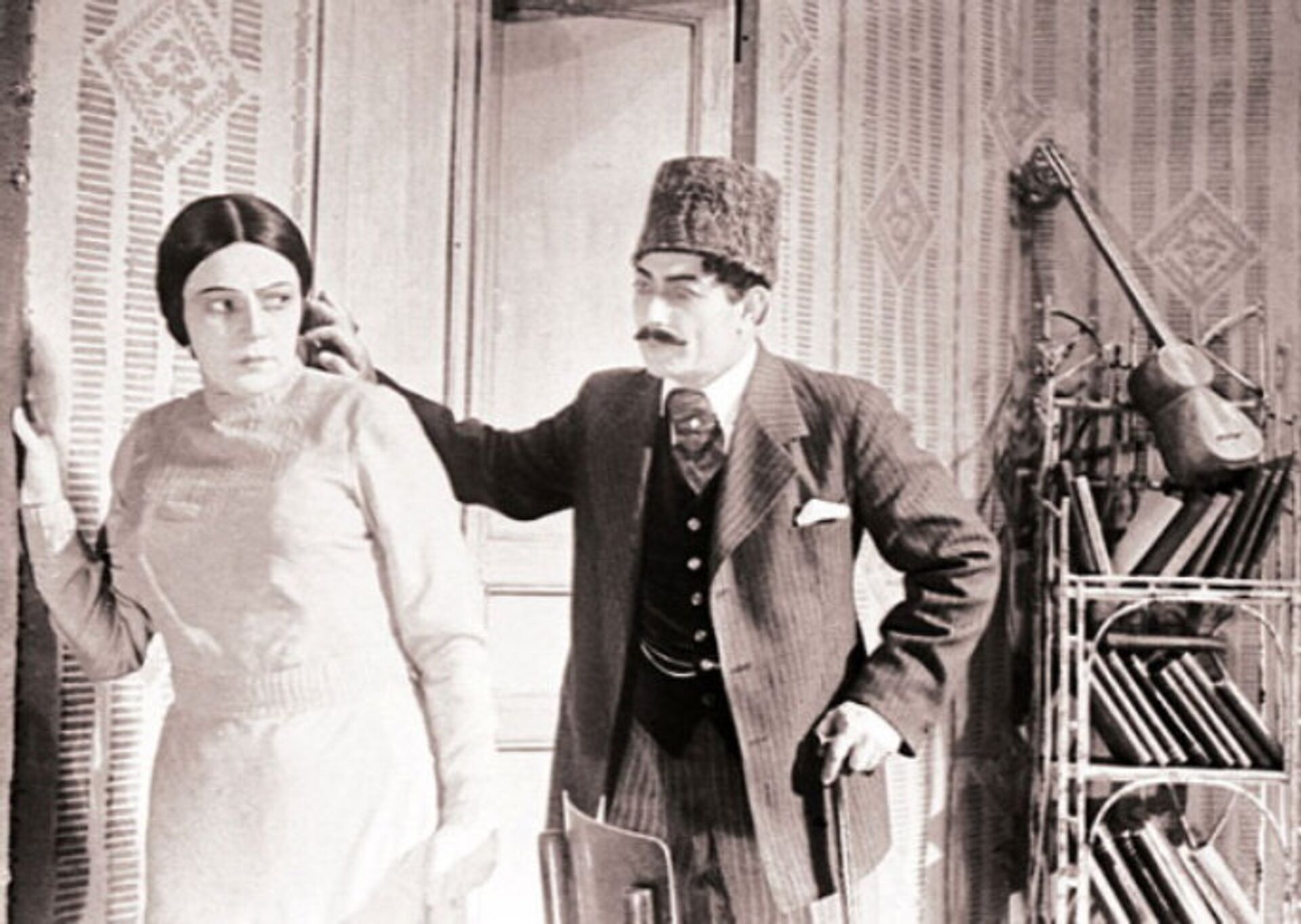 Джафар Джаббарлы, Айдын, 1939 год. Фатма Кадри в роли Гюльтакин. - Sputnik Azərbaycan, 1920, 25.03.2024