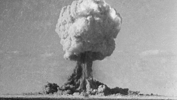 Атомный взрыв - Sputnik Azərbaycan