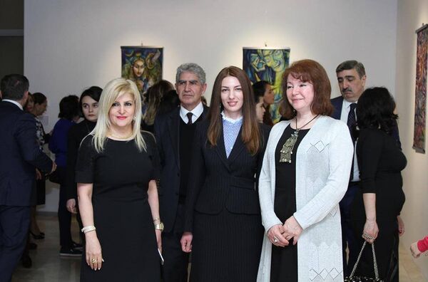 Костина является призером конкурса, проведенного в 2010 году в итальянском центре искусств II Leone - Sputnik Азербайджан