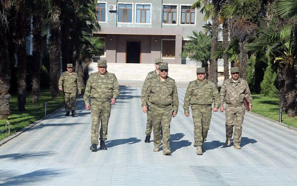 Широкомасштабные учения Вооруженных сил Азербайджана продолжаются - Sputnik Азербайджан