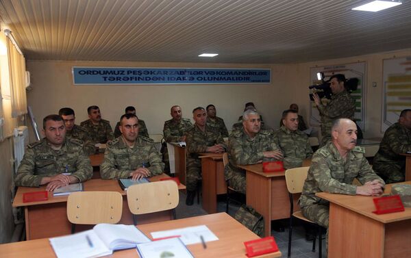 Широкомасштабные учения Вооруженных сил Азербайджана продолжаются - Sputnik Азербайджан