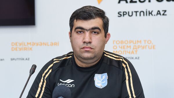 Вице-президент ФК Шахдаг Рустам Азимов - Sputnik Азербайджан