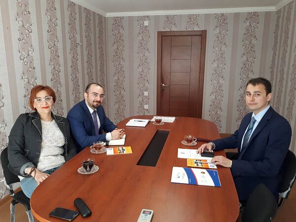 Сокоординаторы Платформы Мира между Арменией и Азербайджаном Сюзан Джагинян и Орхан Набиев встретились с председателем Ассоциации Польско-Азербайджанского Сотрудничества Витольдом Олейником Сокоординаторы Платформы Мира между Арменией и Азербайджаном Сюзан Джагинян и Орхан Набиев встретились с председателем Ассоциации Польско-Азербайджанского Сотрудничества Витольдом Олейником - Sputnik Азербайджан