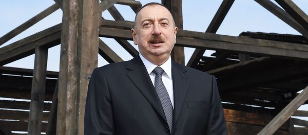 Выступление президента Ильхама Алиева на церемонии открытия реконструиванной нефтяной скважины - Sputnik Азербайджан