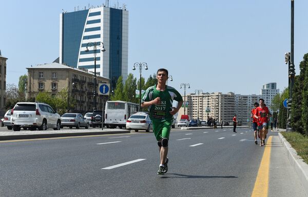 В Баку прошел марафон под лозунгом Победи ветер - Sputnik Азербайджан