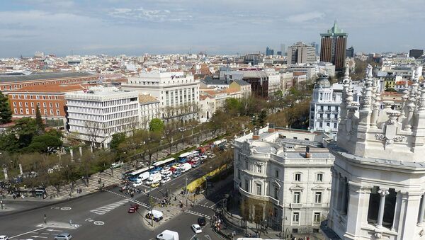 Одна из центральных улиц Мадрида, фото из архива - Sputnik Азербайджан