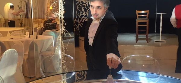 Ровшан Аскеров: если вы в нужной ситуации не примените прочитанное, то какой смысл от вашего чтения? Ровшан Аскеров: если вы в нужной ситуации не примените прочитанное, то какой смысл от вашего чтения? - Sputnik Азербайджан