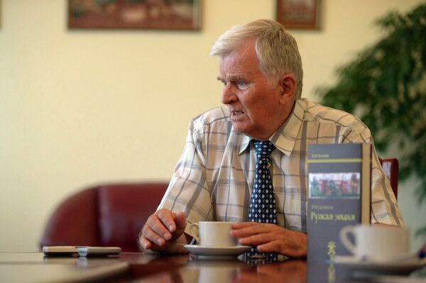 Академик национальной Академии наук Украины Петр Толочко, фото из архива Академик национальной Академии наук Украины Петр Толочко, фото из архива - Sputnik Азербайджан