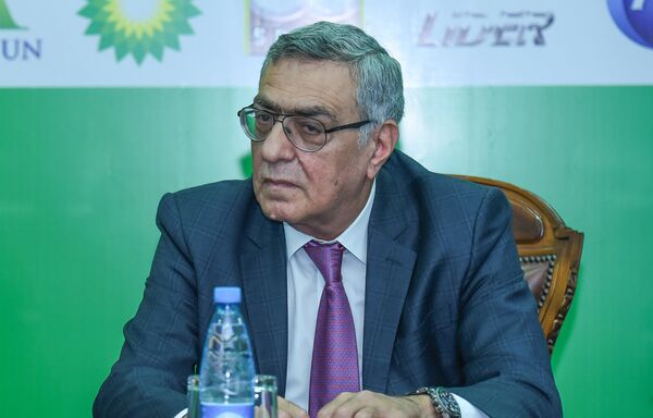 Вице-президент НОК Азербайджана Чингиз Гусейнзаде Вице-президент НОК Азербайджана Чингиз Гусейнзаде - Sputnik Азербайджан