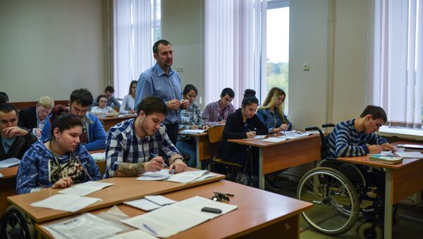 Учебный процесс в вузе, фото из архива - Sputnik Азербайджан