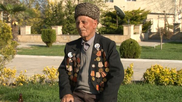 Воспоминания азербайджанского ветерана, воевавшего на Украинском фронте - Sputnik Азербайджан