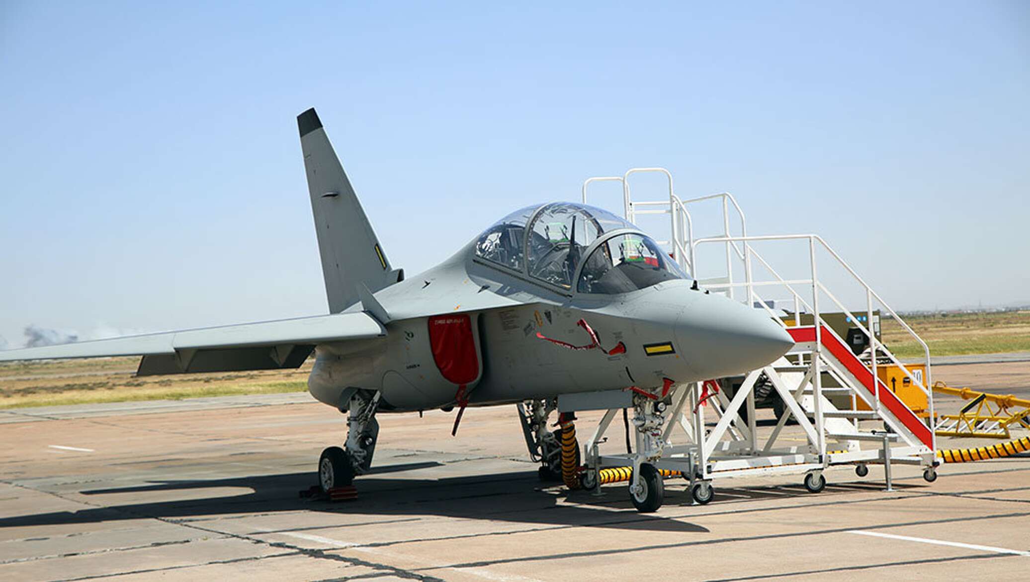 Самолет м 10. М-346 самолет. М-346 Master. M 346 Azerbaijan. Самолеты ВВС Азербайджана.