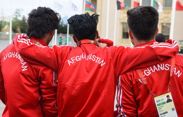 Церемония встречи спортсменов-участников IV Игр Исламской солидарности в Деревне атлетов - Sputnik Азербайджан