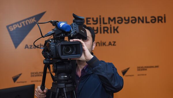 Журналист в пресс-центре Sputnik Азербайджан, архивное фото - Sputnik Азербайджан