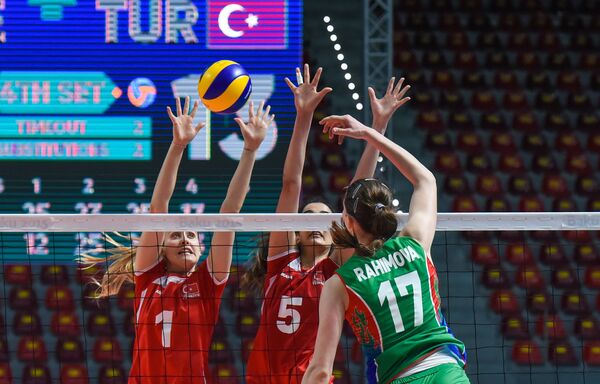 Финальный матч по волейболу между женскими сборными Азербайджана и Туриции 4 Игр Исламской солидарности - Sputnik Азербайджан