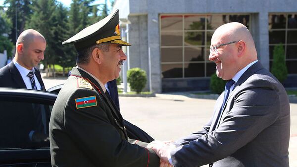 Состоялась встреча министров обороны Азербайджана и Грузии - Sputnik Azərbaycan