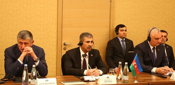 Делегация Азербайджана во главе с министром обороны Закиром Гасановым - Sputnik Азербайджан