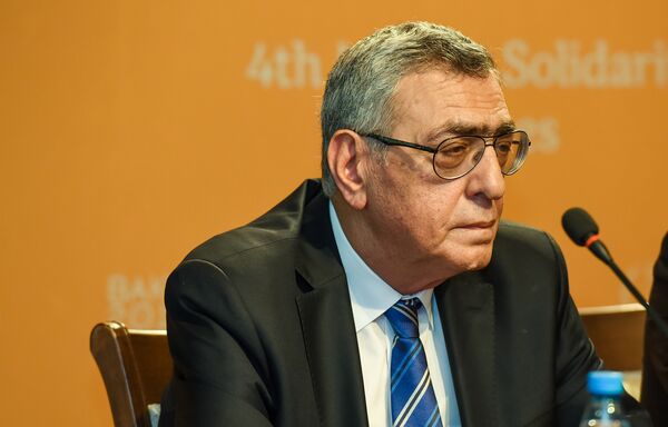 Вице-президент НОК Чингиз Гусейнзаде Вице-президент НОК Чингиз Гусейнзаде - Sputnik Азербайджан