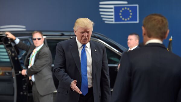 Президент США Дональд Трамп в Брюсселе, Бельгия - Sputnik Azərbaycan