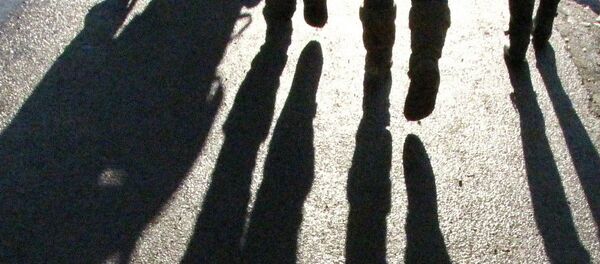 Тени людей, фото из архива - Sputnik Азербайджан