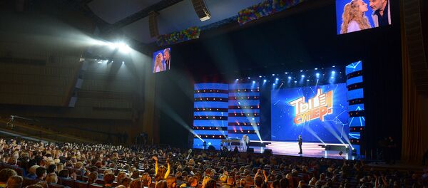 Финал международного вокального конкурса Ты супер! в Государственном Кремлевском дворце в Москве - Sputnik Азербайджан