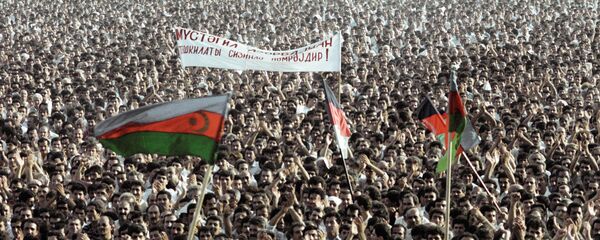 Митинг на площади Азадлыг (Свобода) в Баку, 6 сентября 1989 года Митинг на площади Азадлыг (Свобода) в Баку, 6 сентября 1989 года - Sputnik Азербайджан