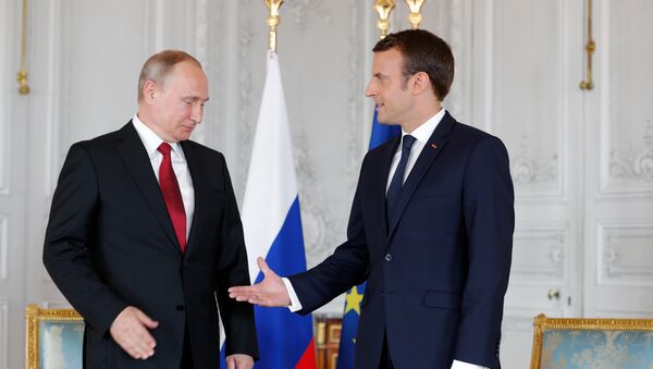 Встреча президентов Франции и России Эммануэля Макрона и Владимира Путина, Версаль, 29 мая 2017 года - Sputnik Азербайджан