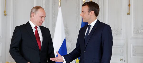 Встреча президентов Франции и России Эммануэля Макрона и Владимира Путина, Версаль, 29 мая 2017 года - Sputnik Азербайджан