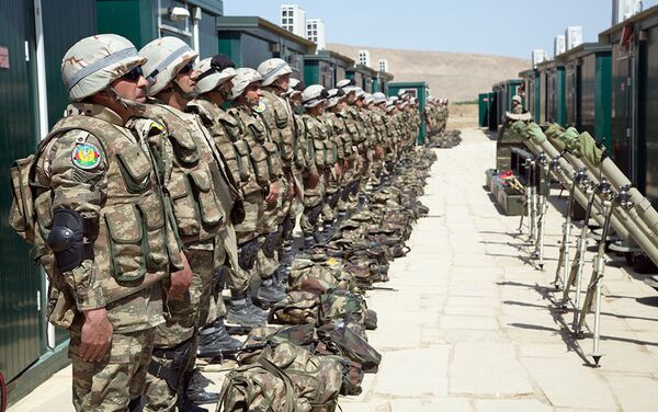 Военнослужащие ВС Азербайджана, участвующие в учениях - Sputnik Азербайджан