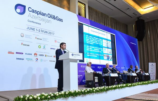 Выступление председателя правления Узбекнефтегаз Алишера Султанова Выступление председателя правления Узбекнефтегаз Алишера Султанова - Sputnik Азербайджан