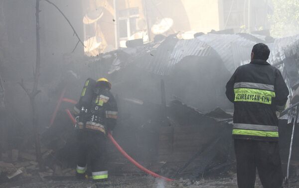 Пожар в общежитии в Баку - Sputnik Азербайджан
