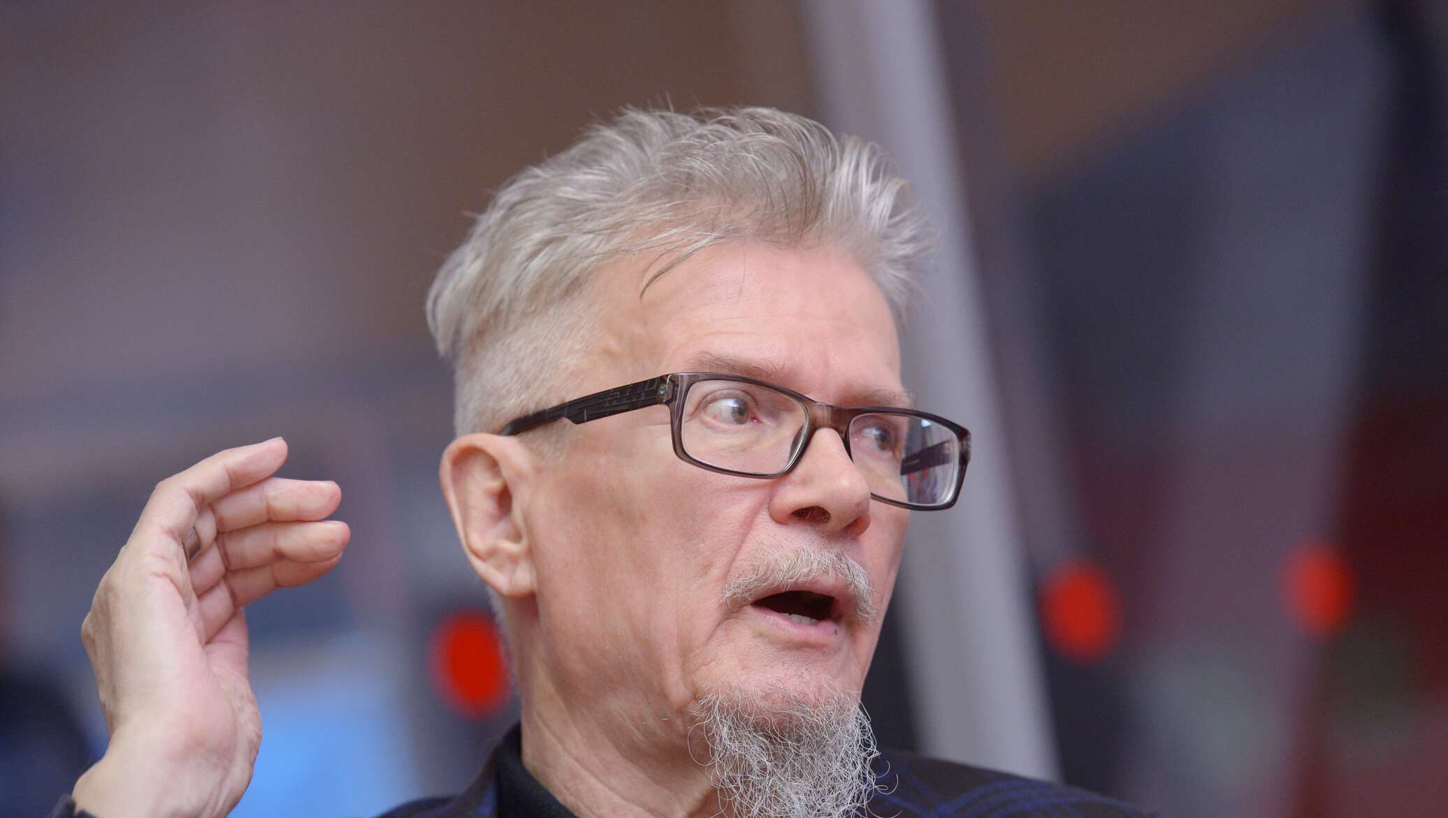 Лимонов 1976. Лимонов писатель. Лимонов что с ним. Лимонов что с ним. Лимонов что с ним.