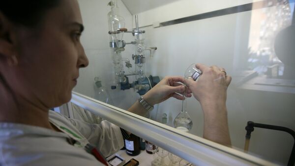 Лаборатория по проверке качества питьевой воды, фото из архива - Sputnik Азербайджан