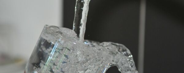 Питьевая вода, фото из архива Питьевая вода, фото из архива - Sputnik Азербайджан