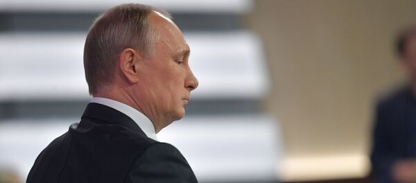 Прямая линия с президентом РФ В. Путиным - Sputnik Азербайджан
