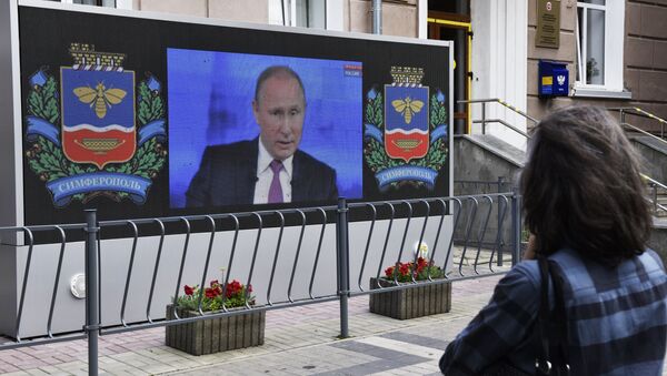 Broadcast of Direct Line with Vladimir Putin - Sputnik Azərbaycan