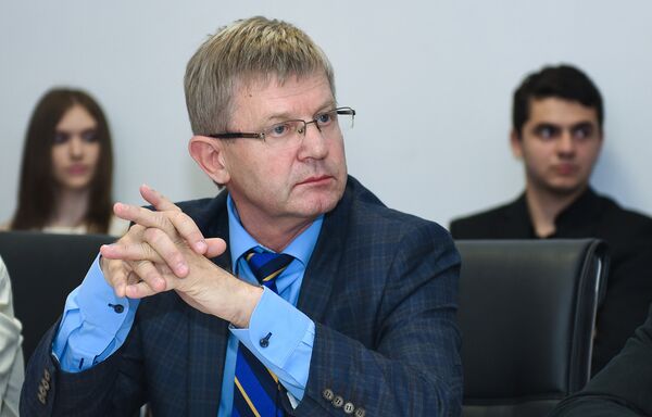 Заместитель председателя Ассамблеи народов России Веналий Амелин Заместитель председателя Ассамблеи народов России Веналий Амелин - Sputnik Азербайджан