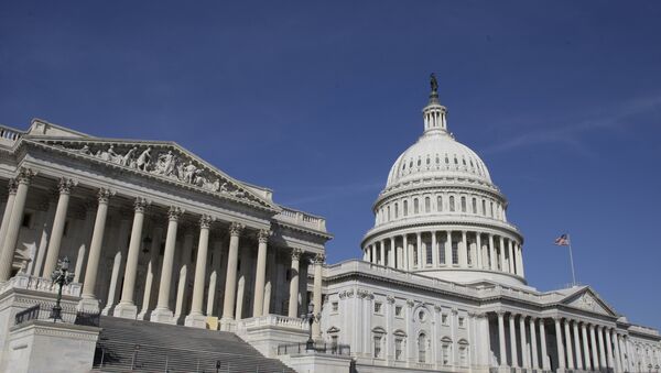 Капитолий, здание в Вашингтоне, где заседает конгресс США - Sputnik Azərbaycan